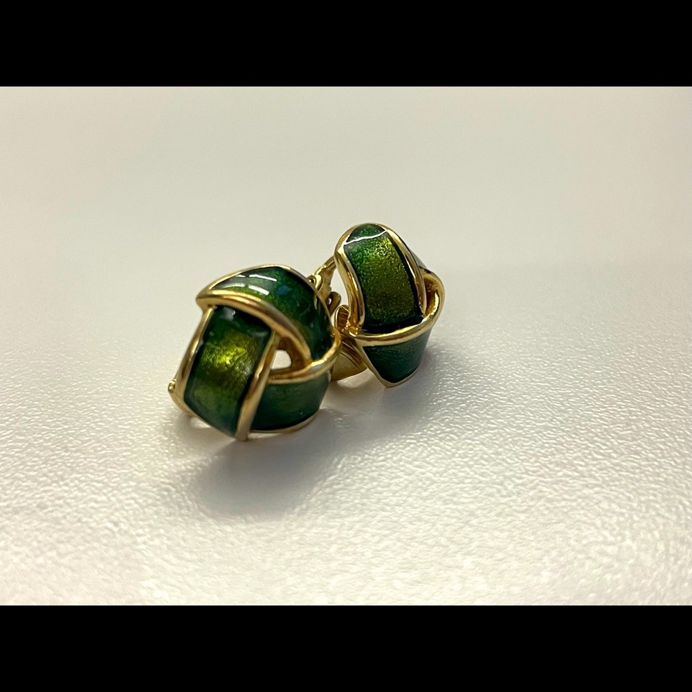 AVON vintage green clip on earrings